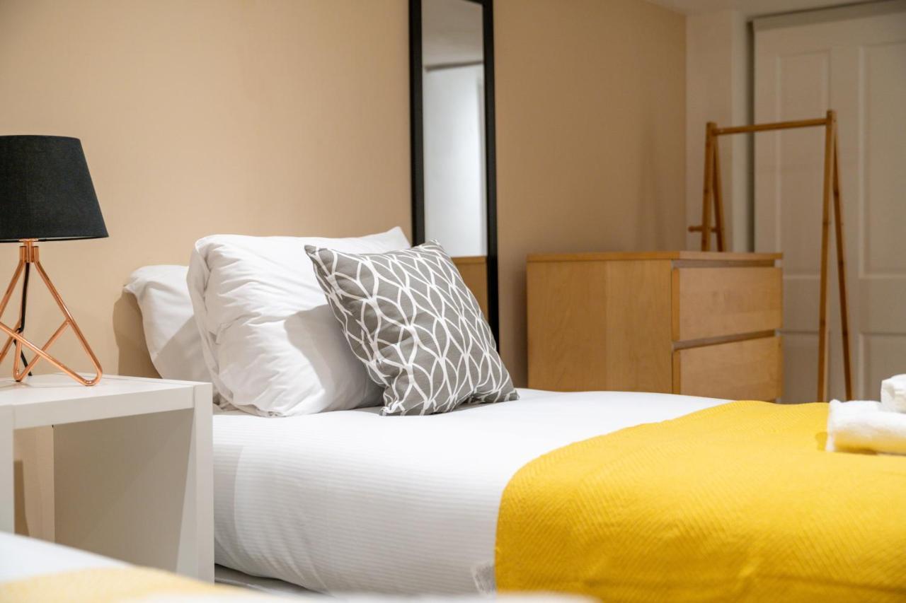 Sleek Flat With Communal Courtyard ลอนดอน ภายนอก รูปภาพ