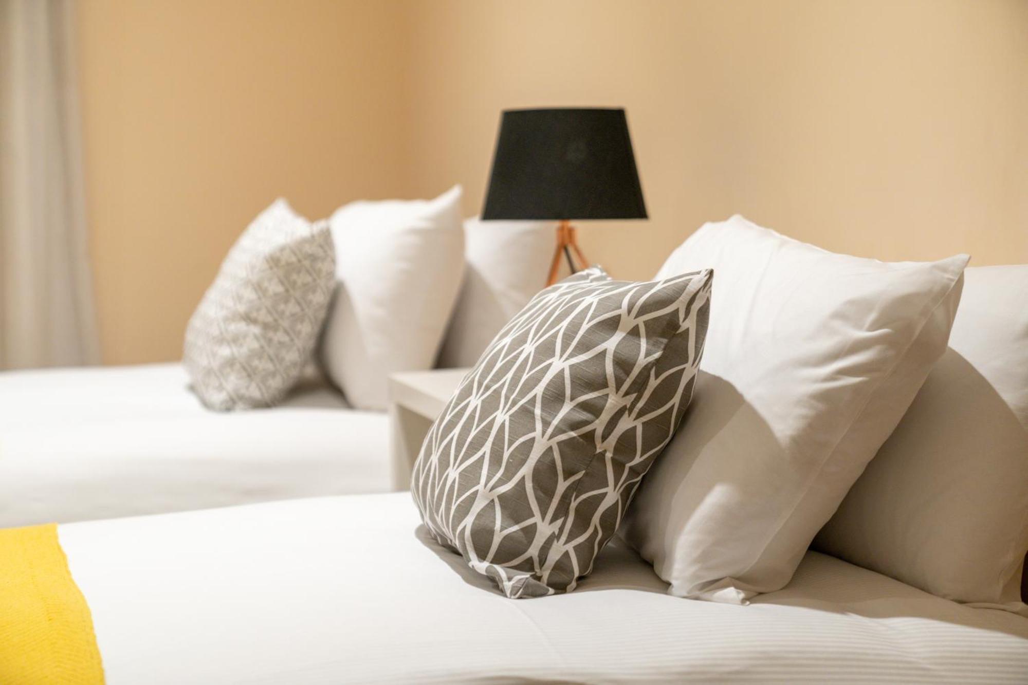 Sleek Flat With Communal Courtyard ลอนดอน ภายนอก รูปภาพ